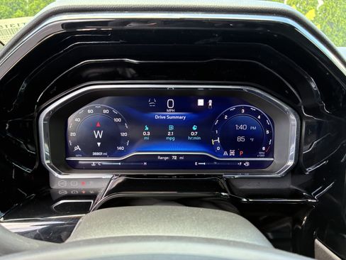 Used 2023 Chevrolet Silverado 1500 LTZ w/ LTZ Premium Package AWD/4WD image 32
