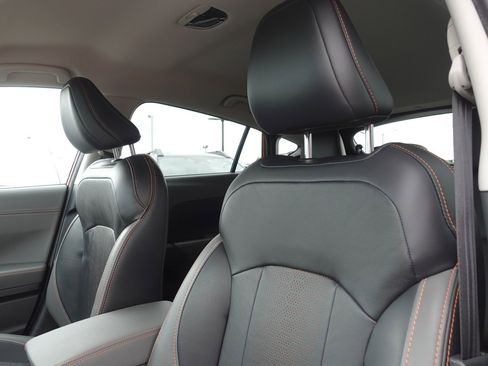 Certified 2025 Subaru Crosstrek 2.5i Limited AWD/4WD image 10