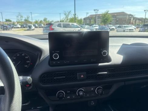 Certified 2024 Honda HR-V LX image 14