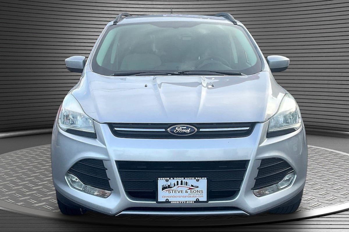 Used 2014 Ford Escape SE w/ Equipment Group 201A FWD image 2