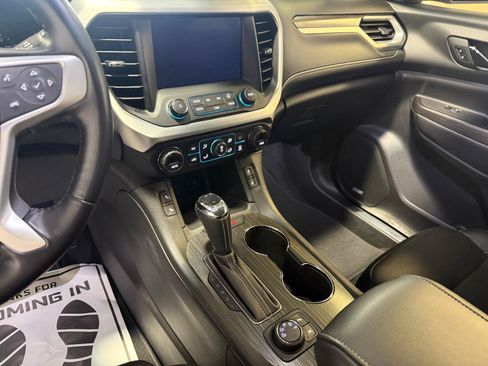 Used 2019 GMC Acadia SLT AWD/4WD image 7