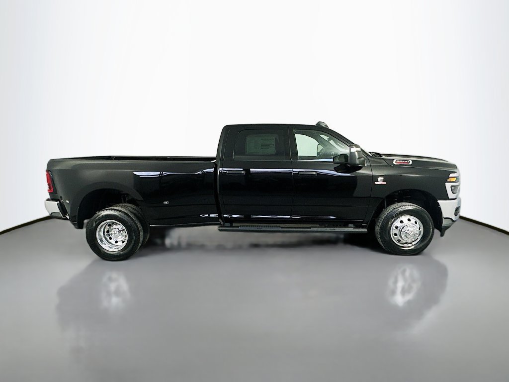 New 2026 RAM 3500 Tradesman AWD/4WD image 8