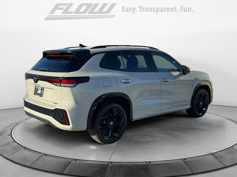 New 2026 Volkswagen Tiguan SE R-Line image 7