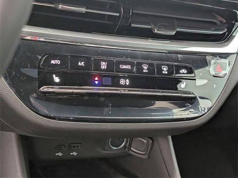 New 2026 Buick Envista Avenir image 13