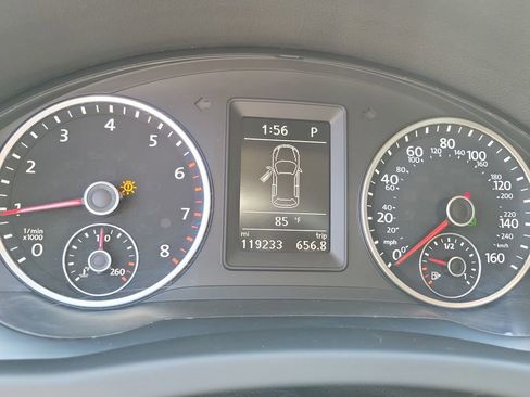 Used 2016 Volkswagen Tiguan S AWD/4WD image 28