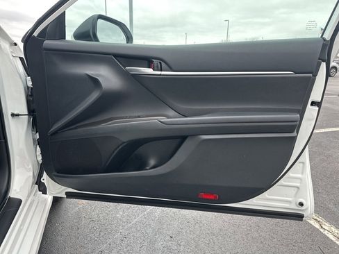 Certified 2021 Toyota Camry SE w/ Cold Weather Package image 10