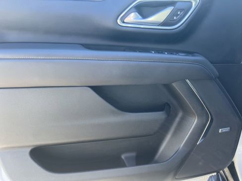 Used 2022 Chevrolet Tahoe LT w/ LT Signature Plus Package image 25