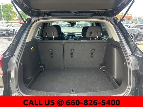 Used 2023 Chevrolet TrailBlazer LT w/ Convenience Package AWD/4WD image 8
