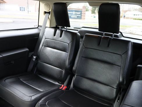 Used 2018 Ford Flex Limited image 21