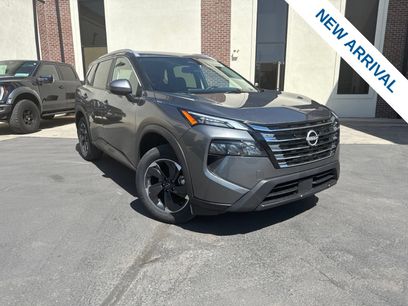 Used 2025 Nissan Rogue SV w/ SV Premium Package