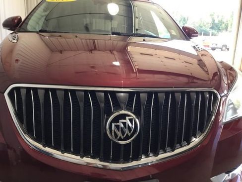 Used 2017 Buick Enclave Premium image 25