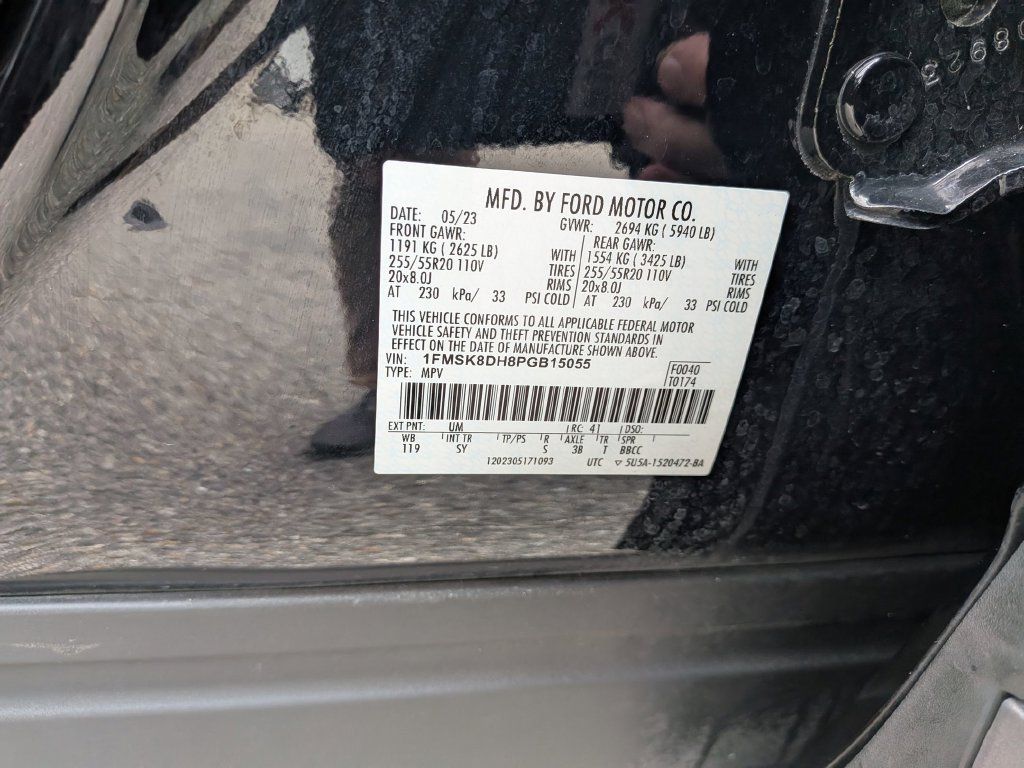 Used 2023 Ford Explorer XLT w/ Equipment Group 202A AWD/4WD image 34