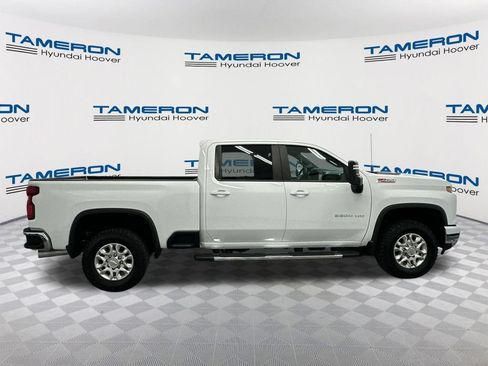 Used 2025 Chevrolet Silverado 2500 LT AWD/4WD image 6