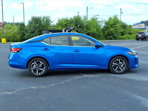 Used 2025 Nissan Sentra SV FWD image 21