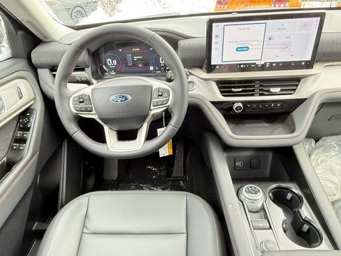 New 2026 Ford Explorer Active w/ Active Comfort Package image 14
