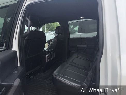 Used 2016 Ford F150 Platinum w/ Equipment Group 701A Luxury AWD/4WD image 9
