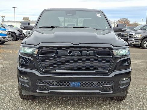 New 2026 RAM 1500 4x4 Crew Cab image 2
