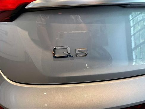 Used 2023 Audi Q5 2.0T Premium Plus w/ Premium Plus Package AWD/4WD image 33