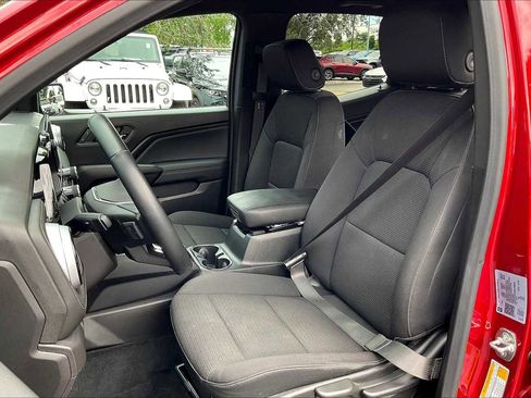 Used 2024 Chevrolet Colorado LT w/ LT Convenience Package image 24