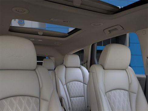 Used 2024 Buick Enclave Avenir w/ Avenir Technology Package image 50