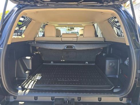 Used 2021 Toyota 4Runner SR5 Premium w/ Moonroof Package AWD/4WD image 10