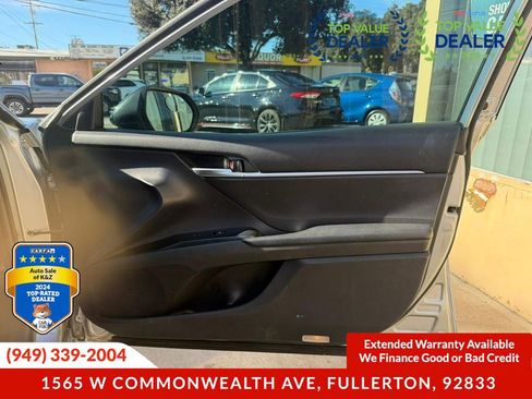 Used 2019 Toyota Camry SE image 23