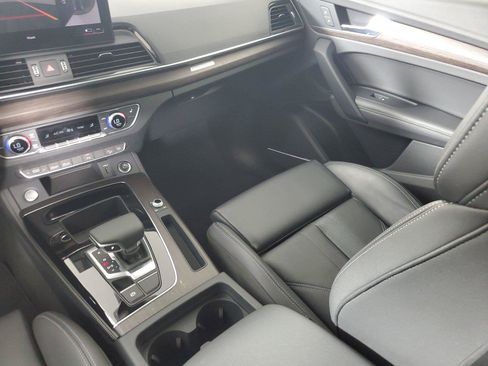 Used 2024 Audi Q5 2.0T Premium Plus AWD/4WD image 15