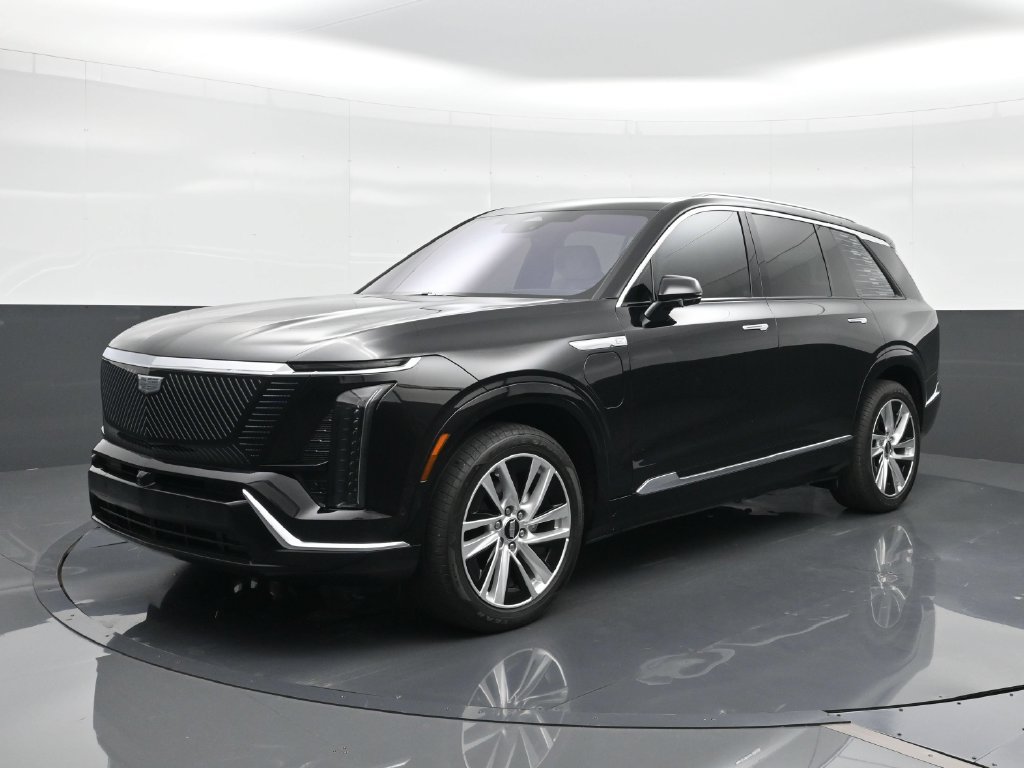 Certified 2026 Cadillac Vistiq Luxury AWD/4WD image 1
