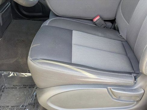 Used 2021 Nissan Titan SV w/ Accessory Utility Package image 14