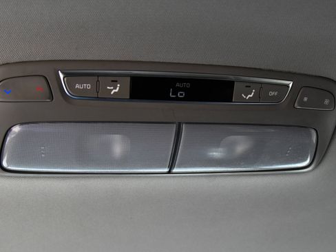 Used 2025 Kia Telluride LX FWD image 40