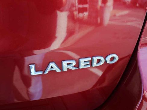 Used 2015 Jeep Grand Cherokee Laredo w/ Quick Order Package 23E image 8