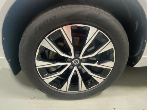 Used 2024 Volvo XC60 B5 Plus w/ Climate Package AWD/4WD image 5