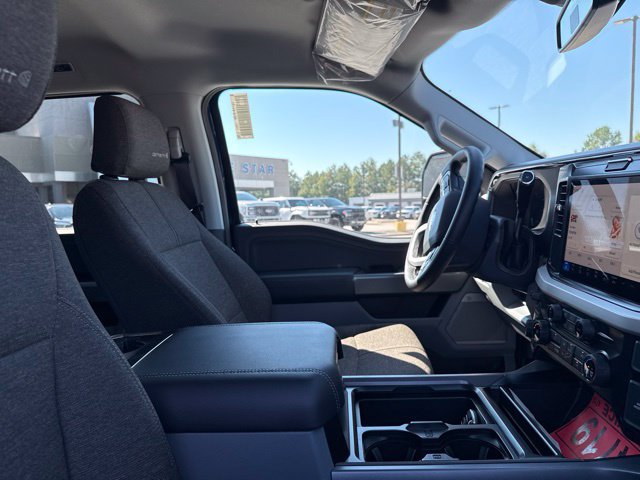 New 2027 Ford F250 XLT w/ XLT Premium Package AWD/4WD image 12