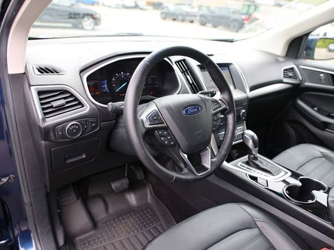 Used 2017 Ford Edge SEL w/ Equipment Group 201A AWD/4WD image 18