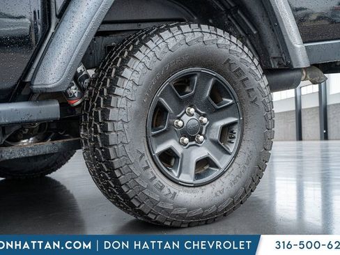 Used 2021 Jeep Gladiator Mojave w/ Cold Weather Group AWD/4WD image 46