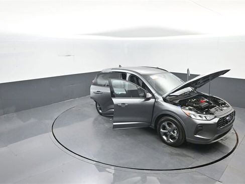 Certified 2023 Ford Escape ST-Line w/ Tech Pack #1 image 38