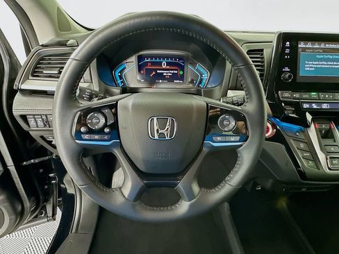 Used 2022 Honda Odyssey Touring image 11