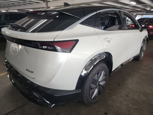 Used 2024 Nissan Ariya FWD image 2
