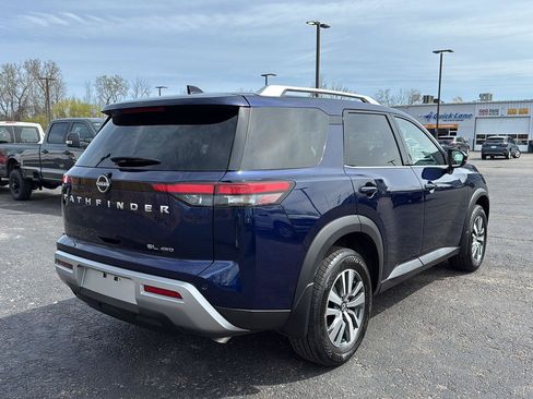 Used 2025 Nissan Pathfinder SL AWD/4WD image 22