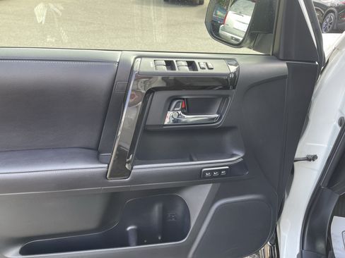 Used 2019 Toyota 4Runner Limited AWD/4WD image 16