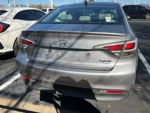 Used 2016 Hyundai Sonata Limited w/ Option Group 02 image 7