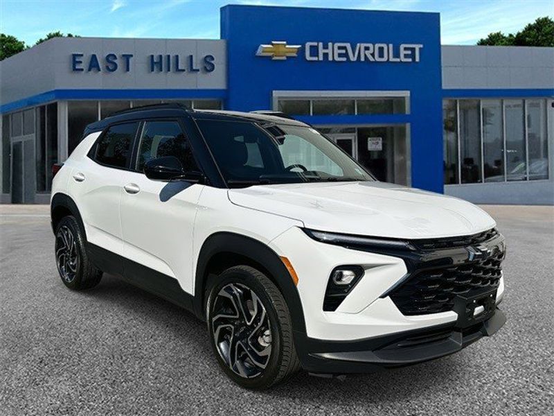 Certified 2024 Chevrolet TrailBlazer RS w/ Convenience Package image 1