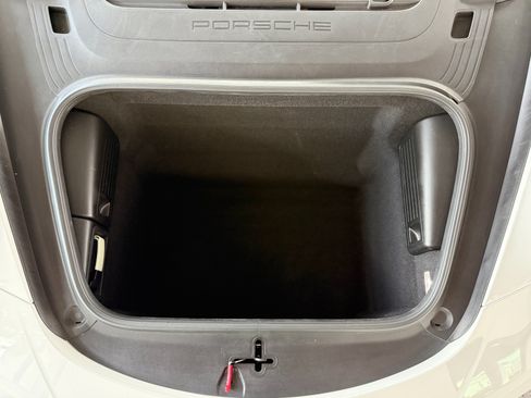 Used 2018 Porsche 911 Carrera image 45