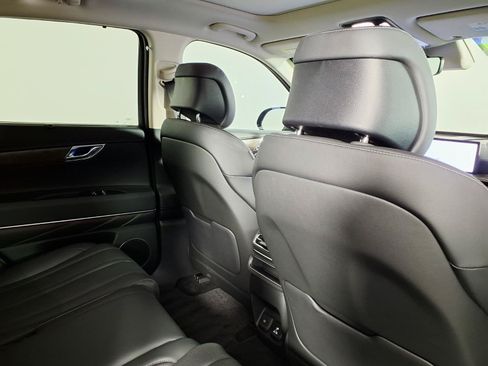 Certified 2026 Genesis GV80 2.5T Select AWD/4WD image 11