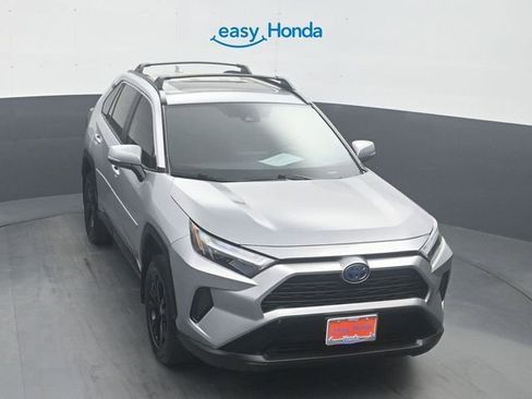 Used 2024 Toyota RAV4 SE image 20