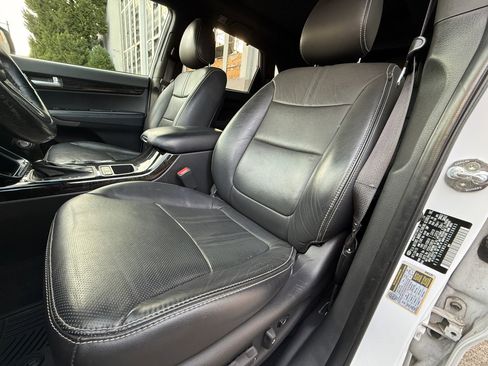 Used 2014 Kia Sorento SX Limited image 16