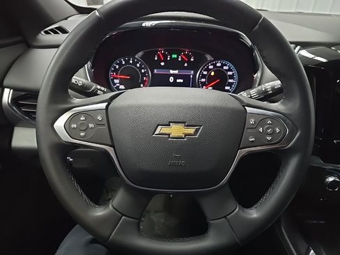 Used 2023 Chevrolet Traverse LT AWD/4WD image 18