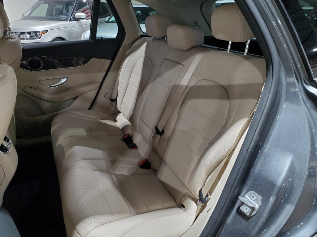 Used 2018 Mercedes-Benz GLC 300 image 22