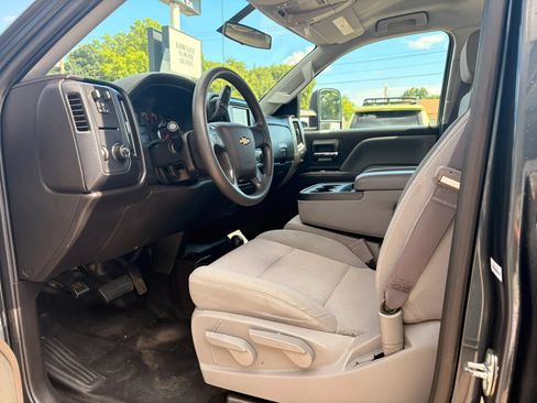 Used 2017 Chevrolet Silverado 1500 W/T AWD/4WD image 16