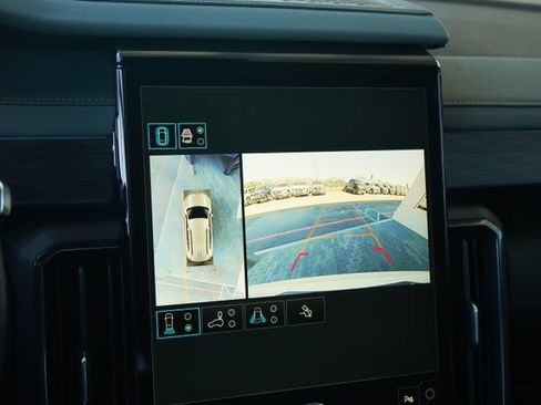 Used 2025 GMC Acadia AT4 AWD/4WD image 21